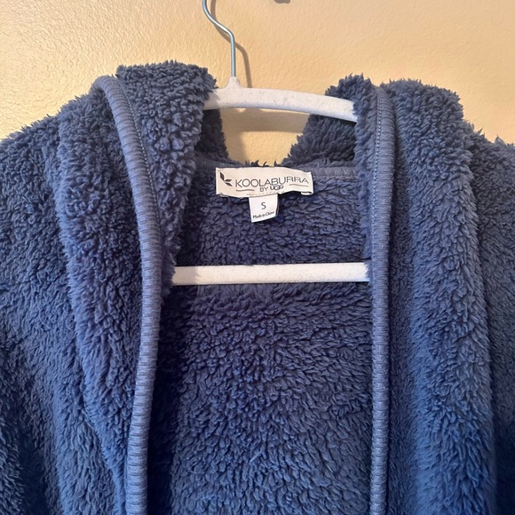 Sherpa cardi with hood - Picture 3 of 3